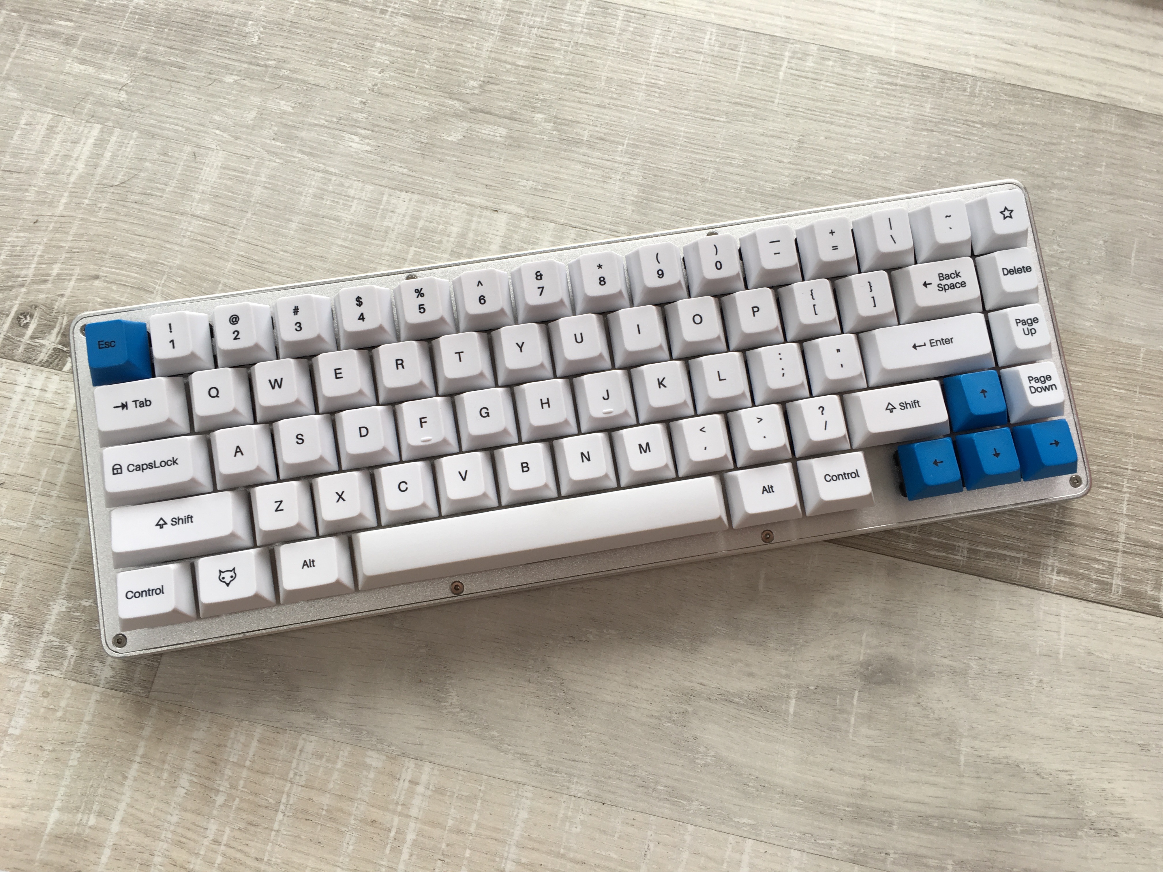 Whitefox288. WHITEFOX Keyboard. Клавиатура Fox. Гиковская клавиатура. Клава Макос.